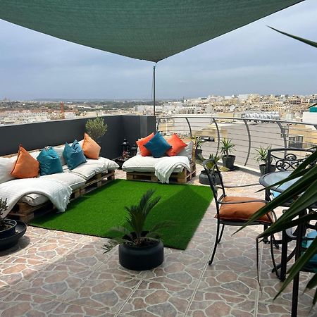 Trendy Seaside Escape 2 Bedroom Penthouse Marsaskala Kültér fotó